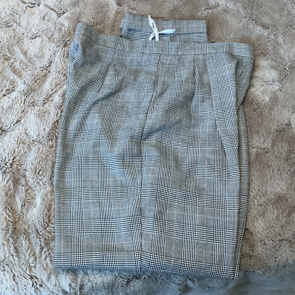 Pants - Picture 3 of 9